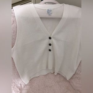 Short button up vest